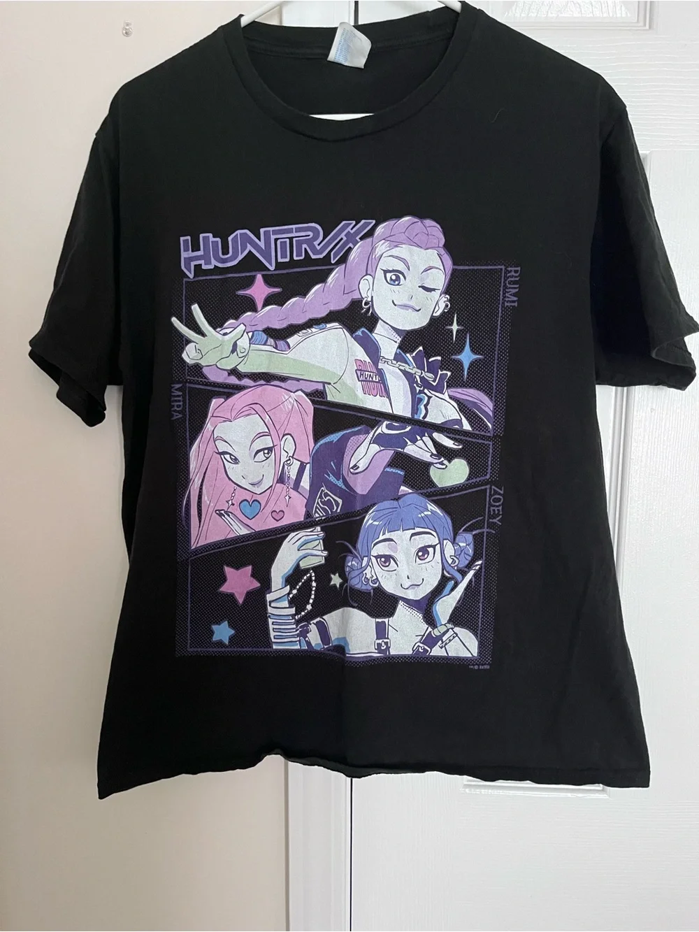 K Pop Demon Hunters Huntrix black short sleeve tee shirt size large